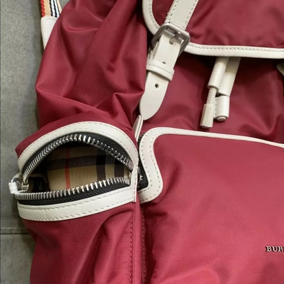 Burberry Rucksack - Picture 11 of 13